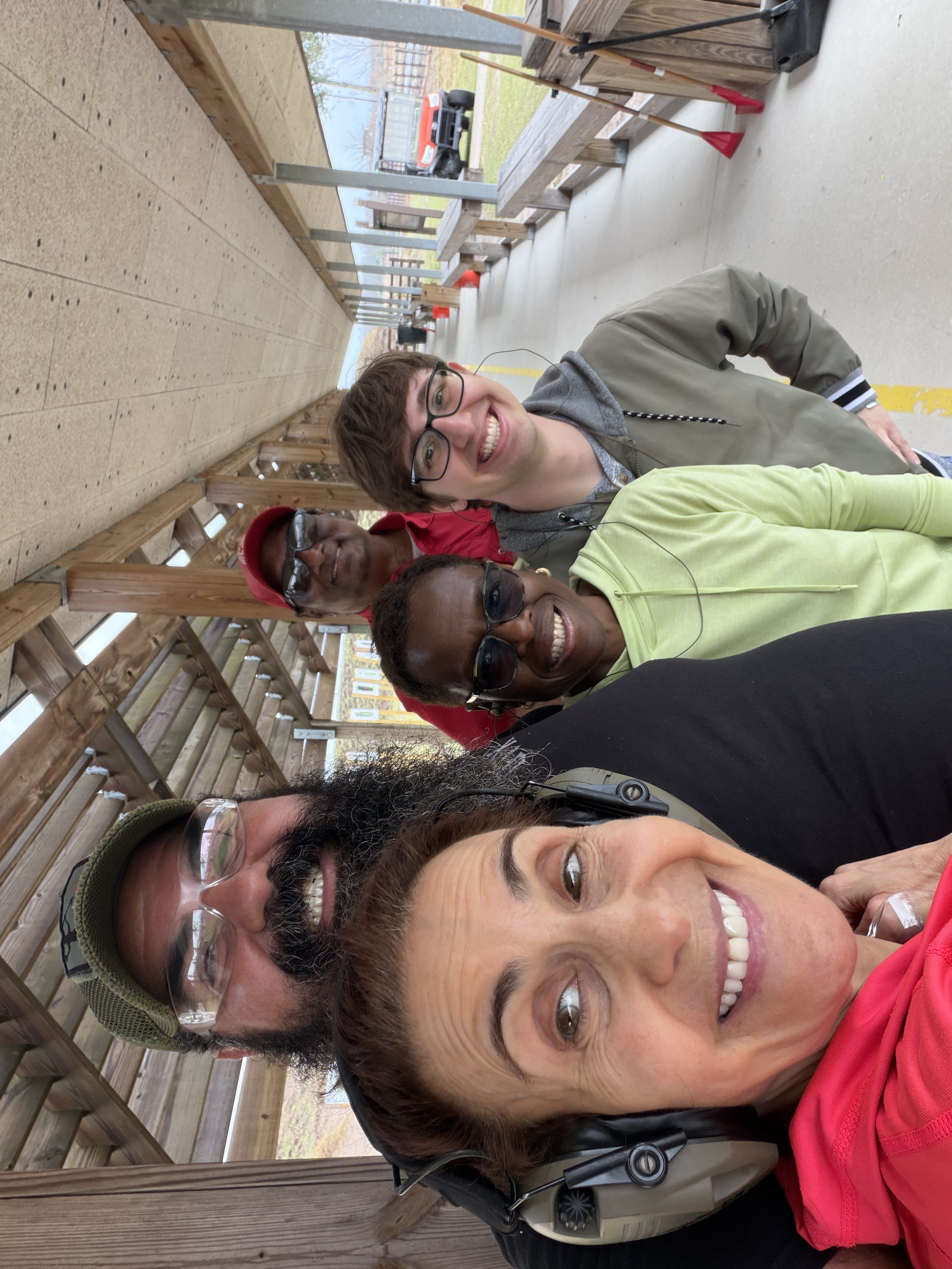 women group range selfie